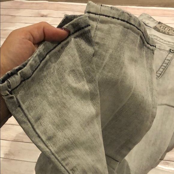 Guess Skinny Jeans - Picture 2 of 15